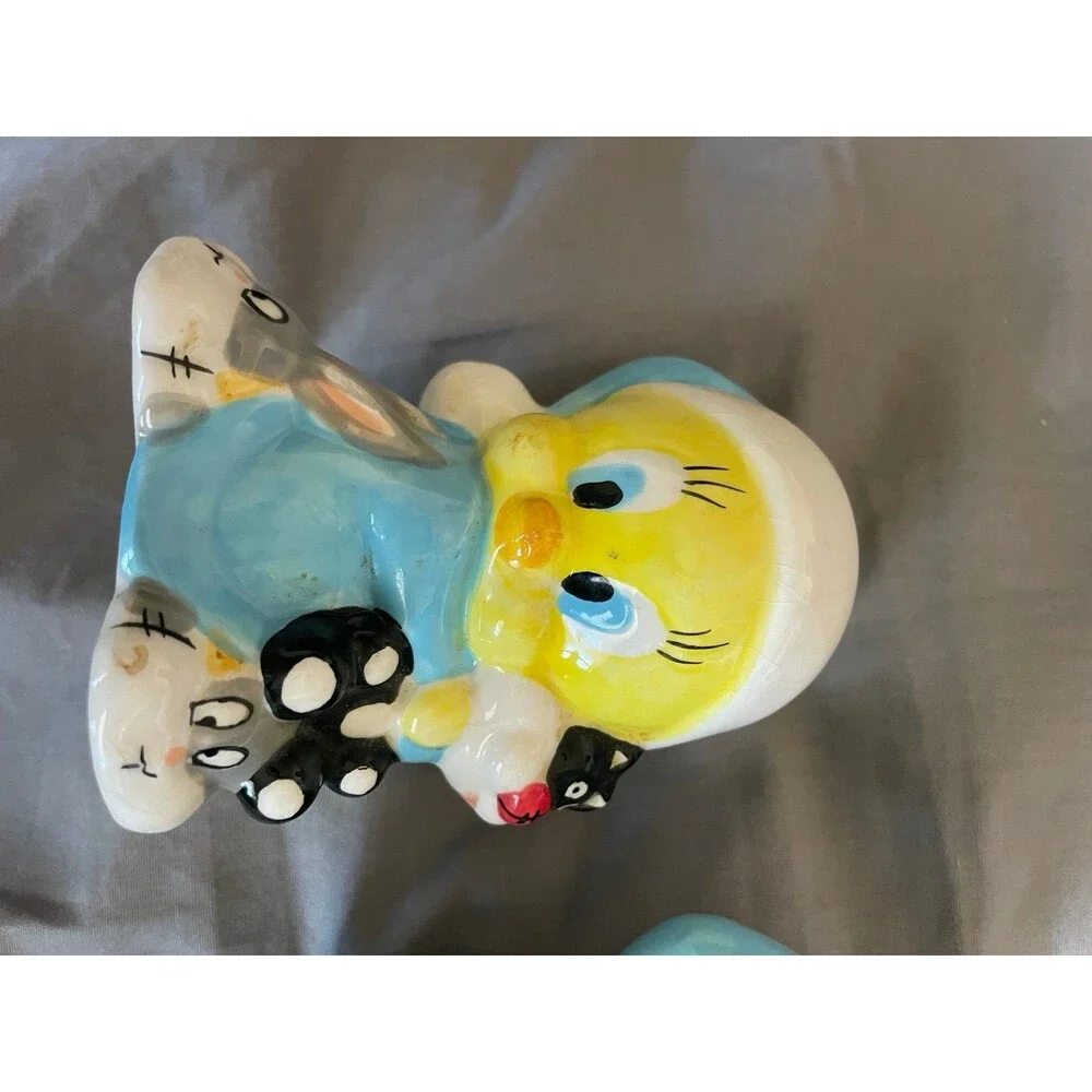 TWEETY BIRD AND SYLVESTER Salt and Pepper Shakers Looney Tunes bugs bunny